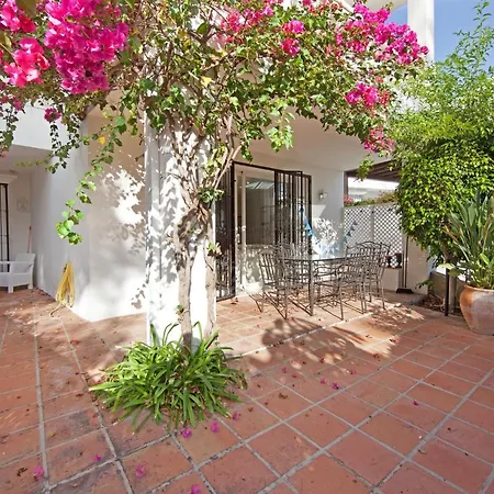 White Pearl Elviria Appartement