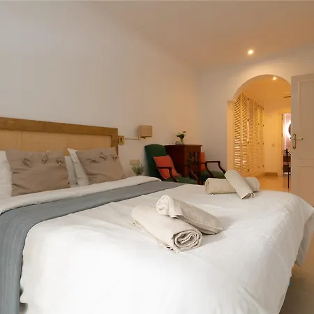 White Pearl Elviria *