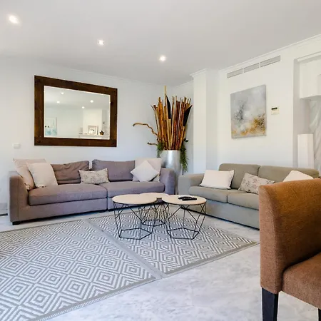 Lägenhet White Pearl Elviria Marbella