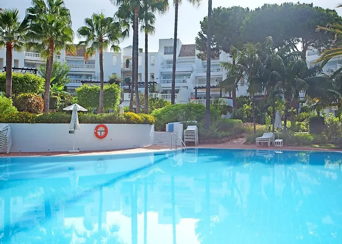 Apartment White Pearl Elviria
